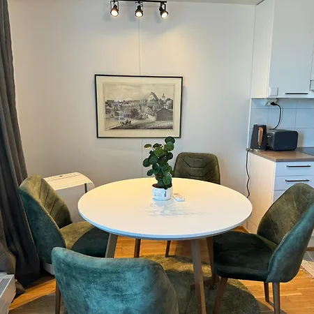 Apartment Sweet Dreams 2 *